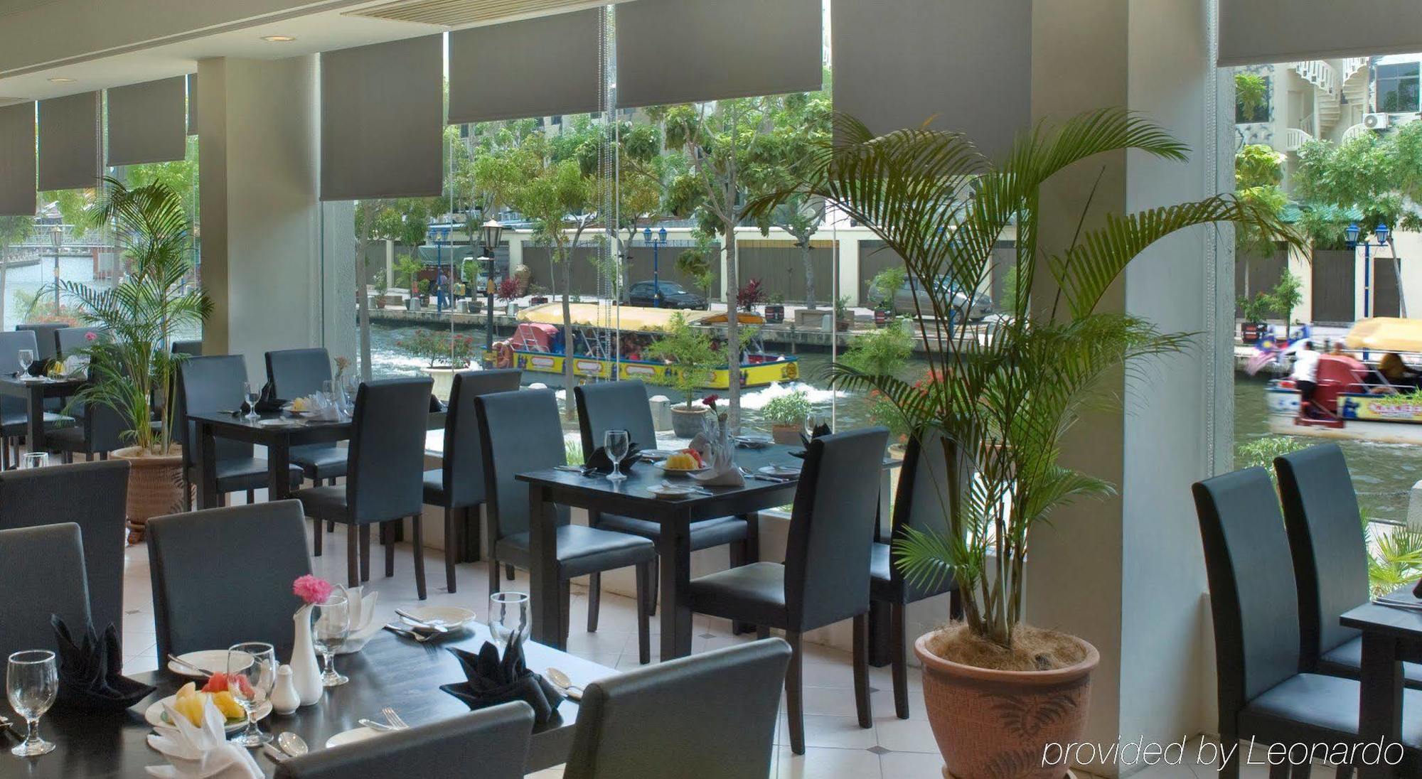 Wana Riverside Hotel Malacca Restaurante foto